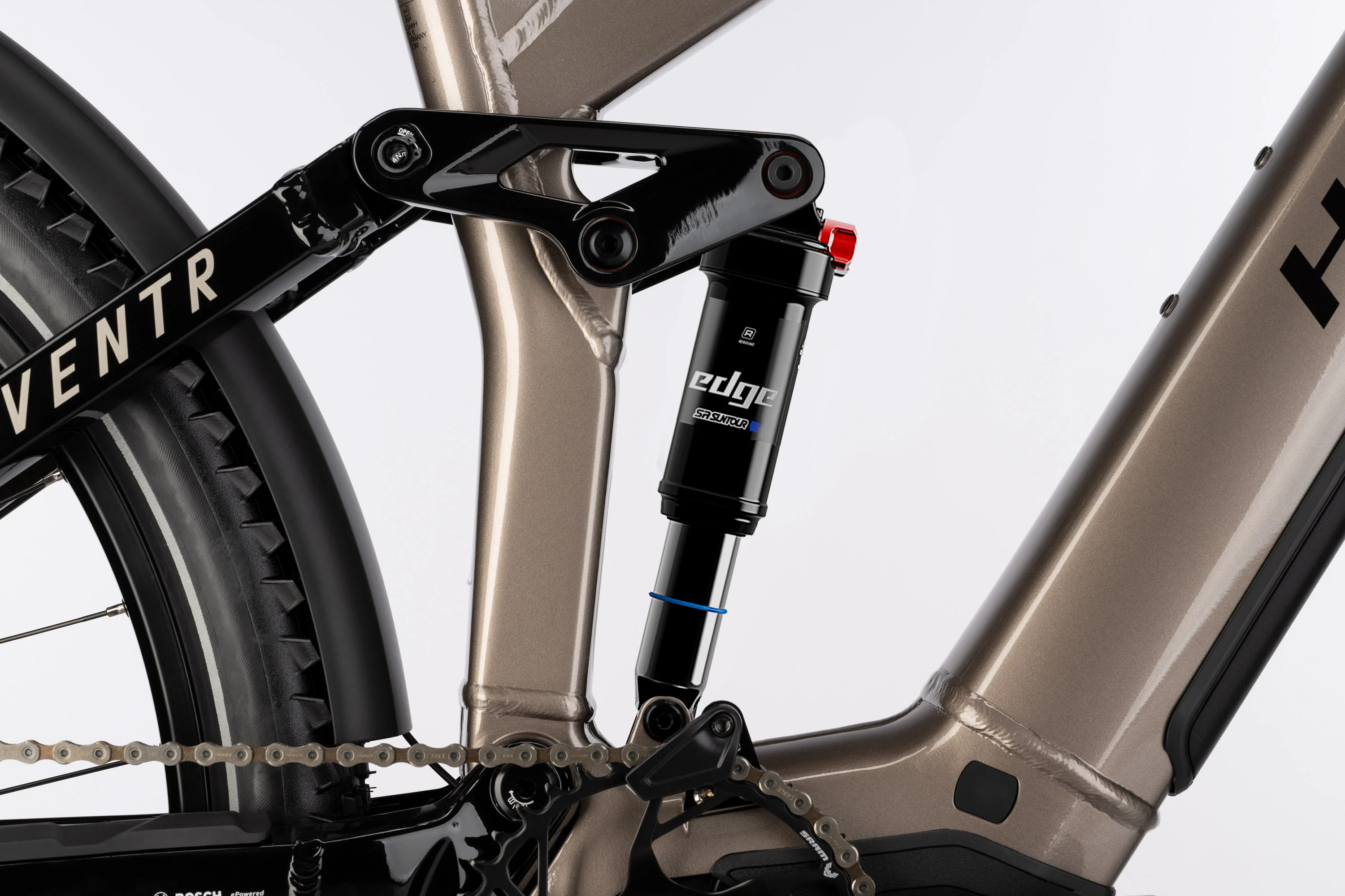 ADVENTR 10 - Image 7