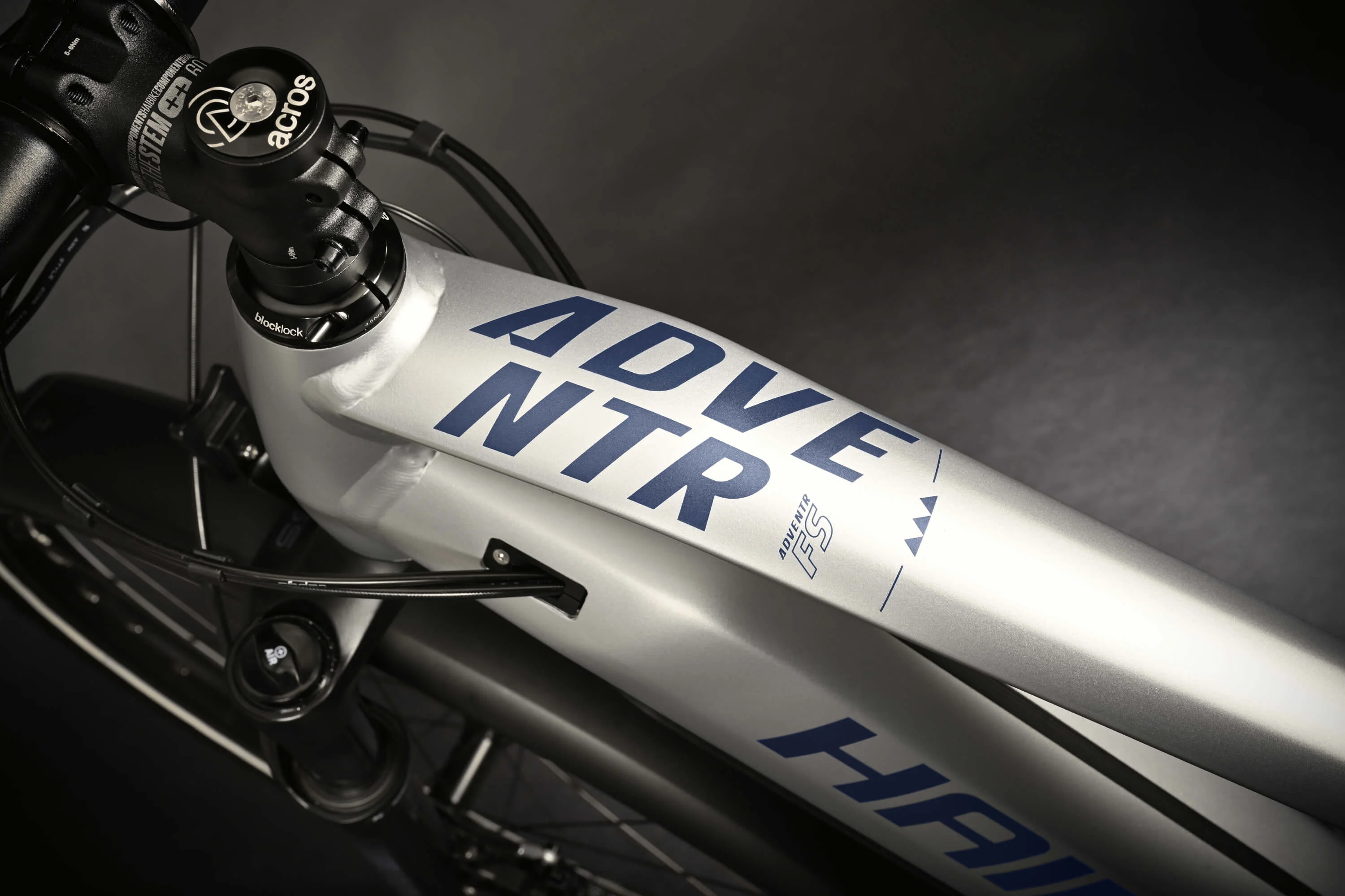 ADVENTR 9 - Image 8