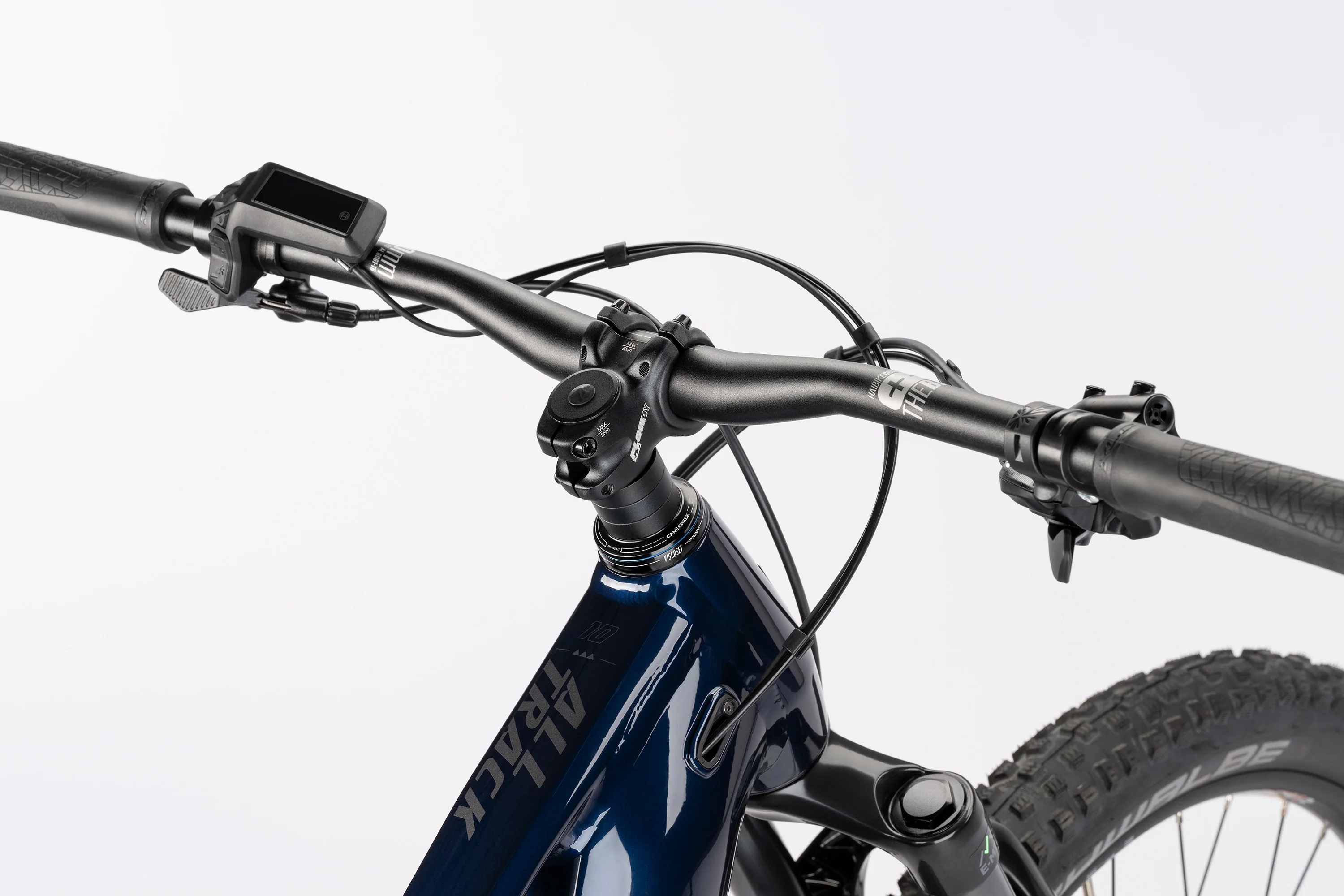ALLTRACK 10 - Image 3